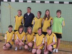 Halowa piłka nożna dziewcząt - Gimnazjada-19.05.2009r. Szczurowa