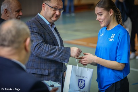 LO Brzesko MISTRZEM REJONU w Koszykówce Dziewcząt