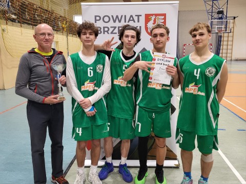 Licealiada: Mistrzostwa Powiatu Brzeskiego Szkół Ponadpodstawowych w Koszykówce 3x3