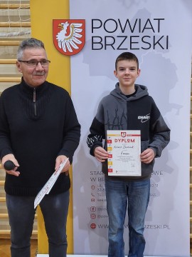 Mistrzostwa Powiatu Brzeskiego w Tenisie Stołowym – Sufczyn areną emocjonujących rozgrywek!
