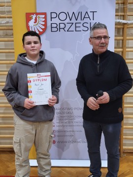 Mistrzostwa Powiatu Brzeskiego w Tenisie Stołowym – Sufczyn areną emocjonujących rozgrywek!