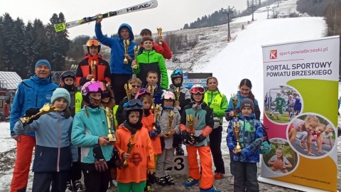 XXI Mistrzostwa Powiatu Brzeskiego w Narciarstwie Alpejskim
