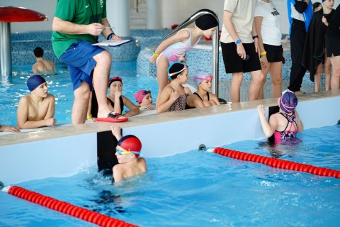 Mistrzostwa Powiatu Brzeskiego w Pływaniu Indywidualnym i Drużynowym, 25.02.2026r.