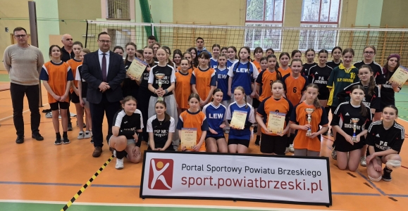 Mistrzostwa Powiatu Brzeskiego w Mini Piłce Siatkowej Dziewcząt i Chłopców