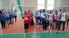 Mini piłka siatkowa dziewcząt i chłopców